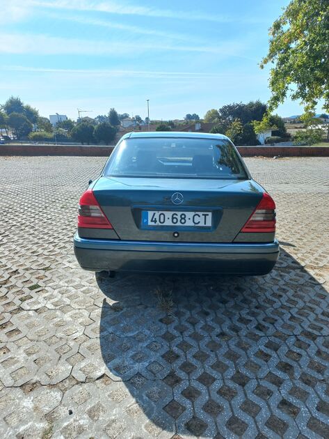 Mercedes-Benz Elegance. Carros