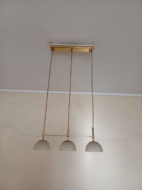 Candeeiro de teto com 3 focos . Candeeiros