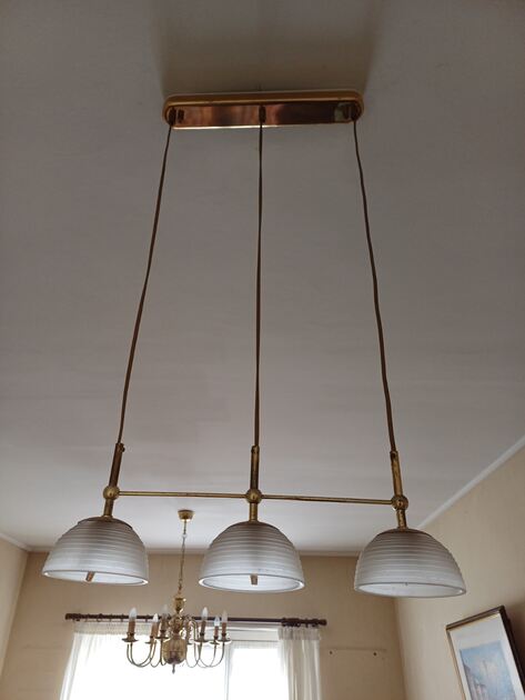 Candeeiro de teto com 3 focos . Candeeiros