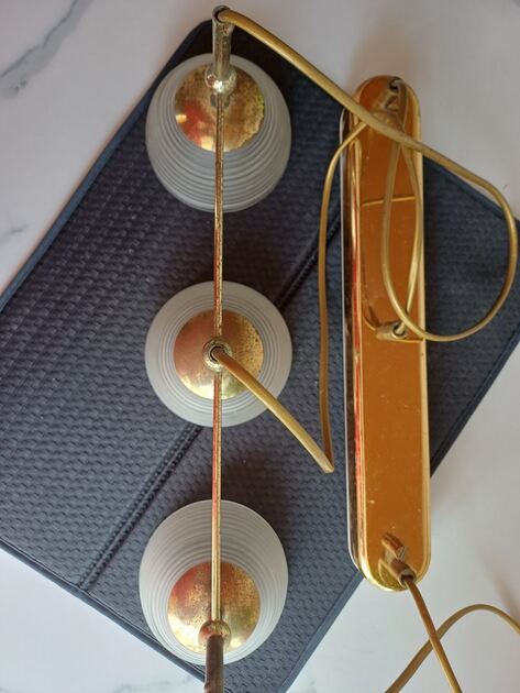 Candeeiro de teto com 3 focos . Candeeiros