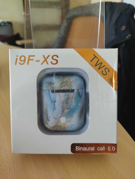 Headphones bluetooth. Auscultadores