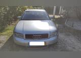 Audi A4 GPL bom estado. Carros