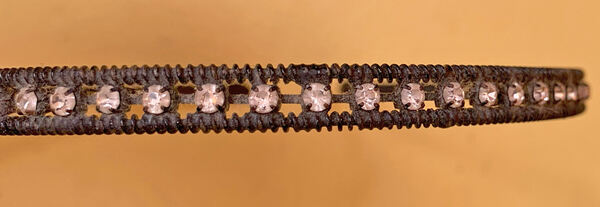 Bandolete em Metal com Brilhantes, como Nova. Diademas