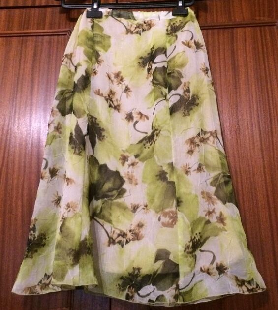 Saia de mulher.. Saias