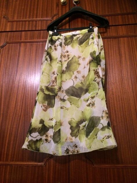 Saia de mulher.. Saias