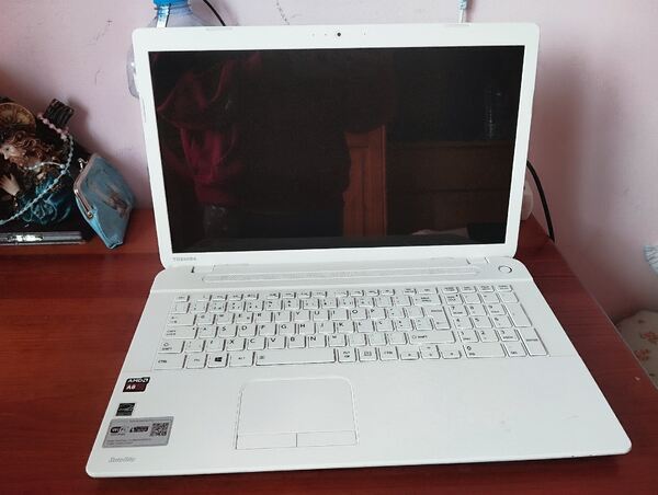 PC Toshiba como novo . Portáteis