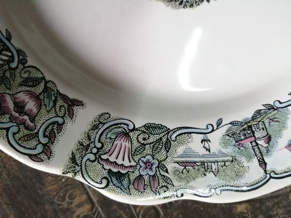 Prato soupeiro pinheira de Aveiro de 1920. Pratos