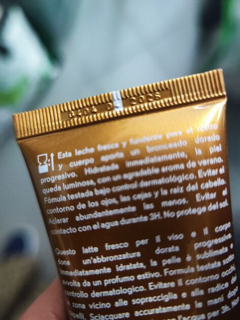 Vendo Auto bronzeador da Yves Rocher . Cuidado para o corpo