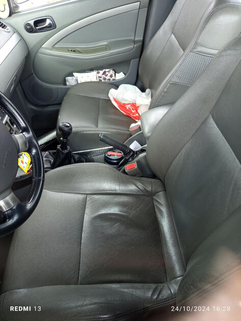 Para peças Chevrolet Nubira SW 1.6 I ano 2005. Carros para Peças