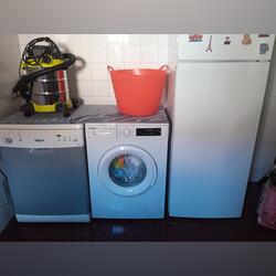 Máquina lavar roupa . Máquinas de Lavar Roupa. Pombal.  6 kg A   Novo / Como novo