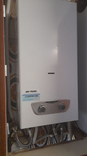 Esquentador à gás 11L Ariston- NOVO COM GARANTIA. Aquecedores de Água