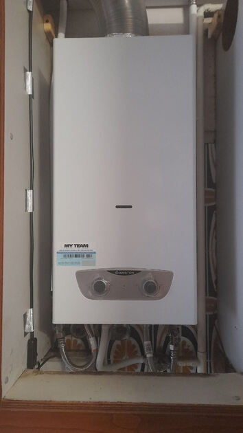 Esquentador à gás 11L Ariston- NOVO COM GARANTIA. Aquecedores de Água