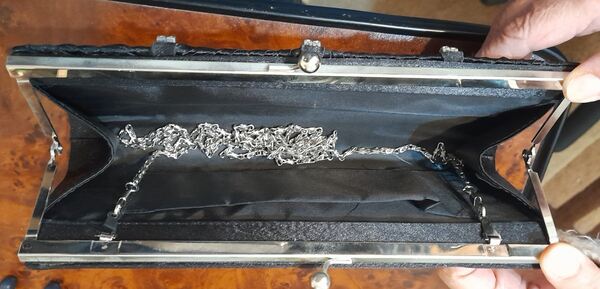 Pochete - Mulher. Carteiras