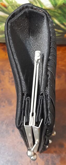 Pochete - Mulher. Carteiras