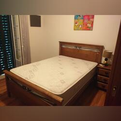 Quarto. Ofereço Quarto para Arrendar