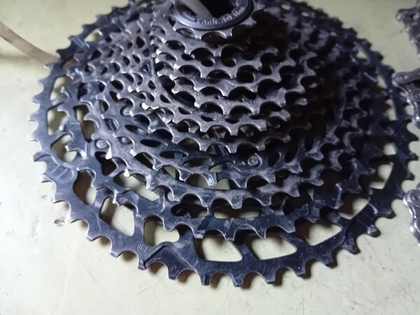 cassette +corrente 12v SRAN . Bicicletas