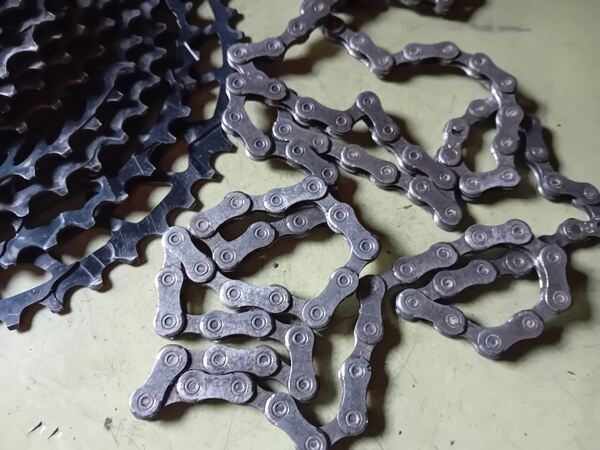 cassette +corrente 12v SRAN . Bicicletas