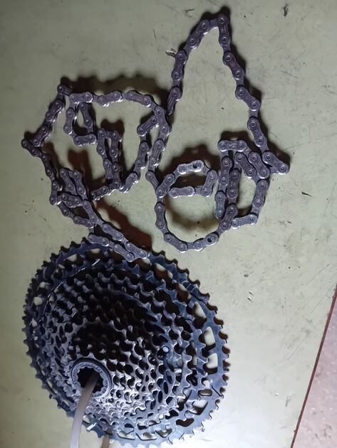 cassette +corrente 12v SRAN . Bicicletas