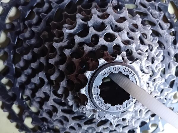 cassette +corrente 12v SRAN . Bicicletas