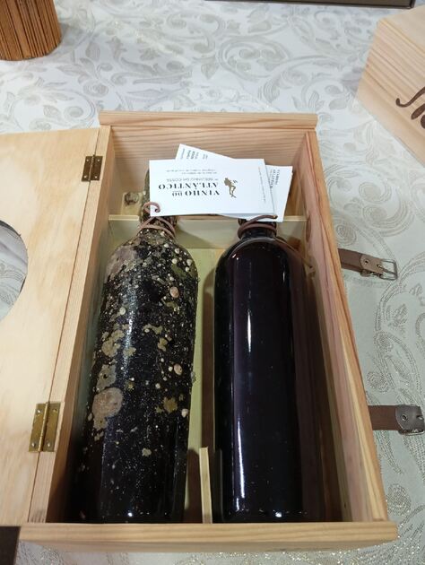 vinhos e cabazes de natal gourmet . Vinho
