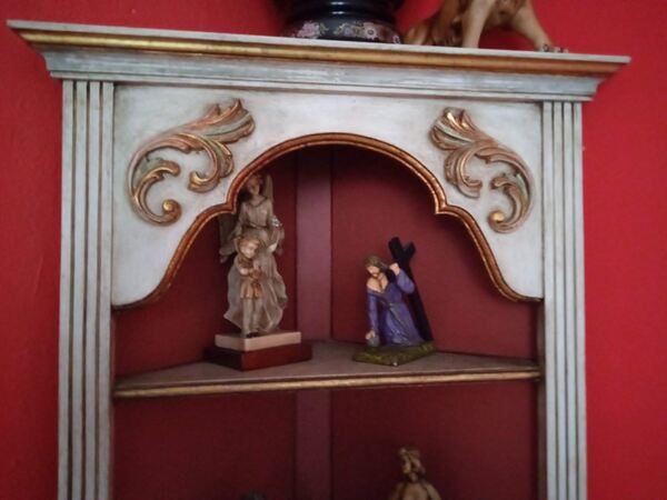 móvel de canto antigo, estilo Queen Anne . Mobiliário antigo