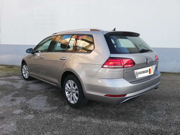 Vw Golf 1.6TDi Variant Confortline. Carros