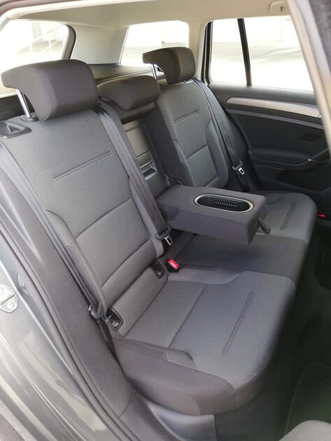 Vw Golf 1.6TDi Variant Confortline. Carros