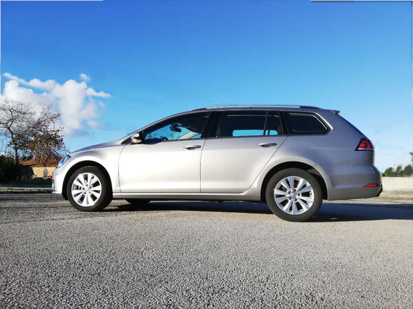 Vw Golf 1.6TDi Variant Confortline. Carros