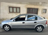 Opel Astra 2000. Carros