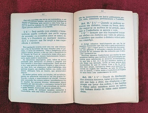 Pequeno manual da Sociedade de S. Vicente de Paulo. Livros