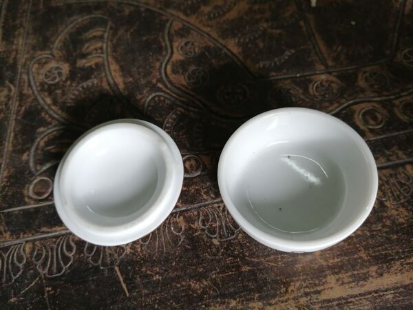 caixinha porcelana japonesa. Objetos de arte