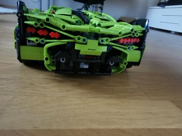 Lego replica perfeita lamborghini sian 3696pcs. Lego