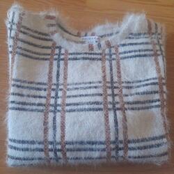 Camisola Primark (Novo): Tam 9-10 Anos. Camisolas e sweatshirt. Arroios.  9 anos/ 128-134 cm    Branco