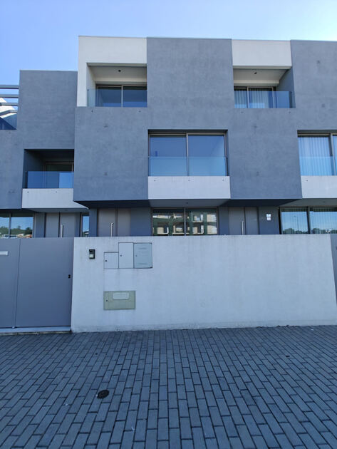 Moradia T3 em Paredes. Casa e apartamentos para vender