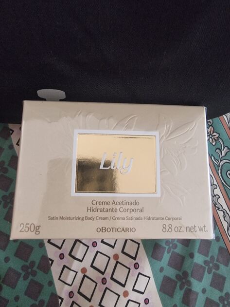 super barato conjunto 75 euros ou vendo separado. Maquilhagem