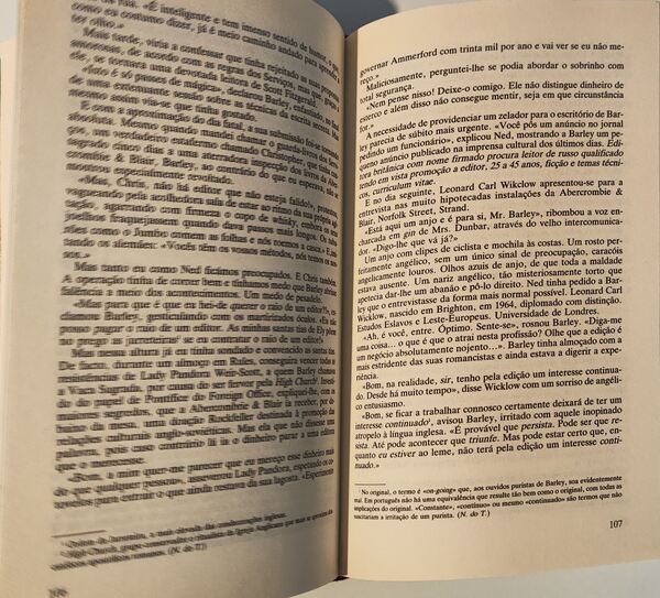 A Casa da Rússia - John Le Carré. Livros