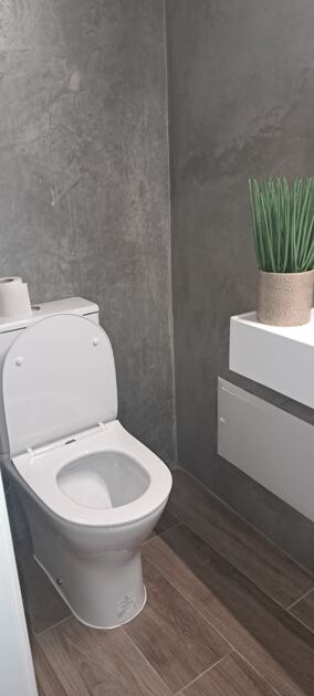 Moradia para arrendamento anual em . Casa e apartamentos para arrendar