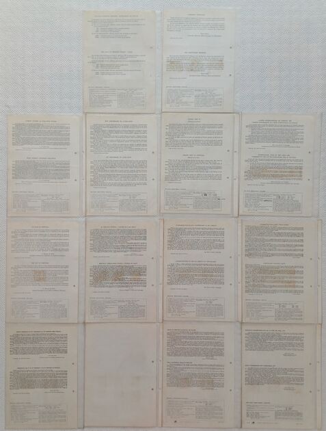 Filatelia - 63 Pagelas de Portugal, com selos – nº. Selos