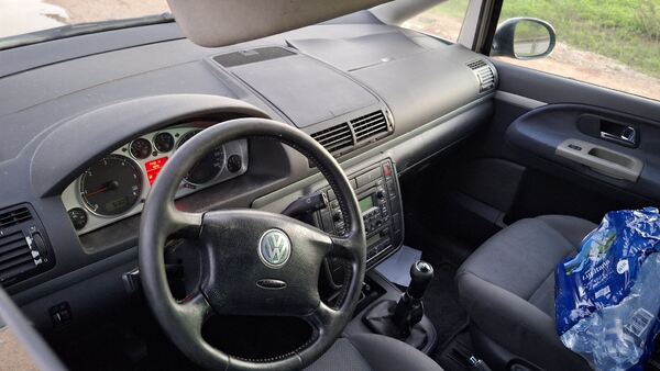 volkswagen sharan 2.0 TDI. Carros