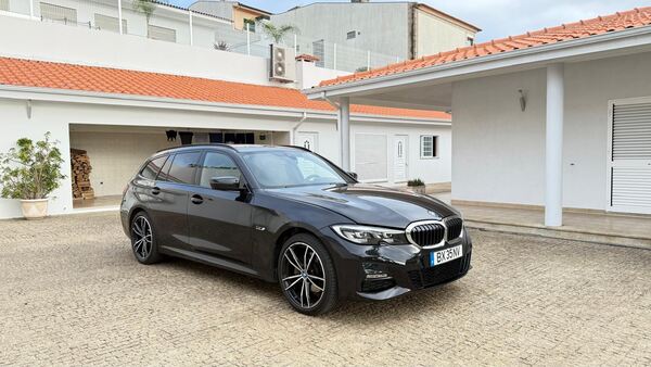 BMW 320 e Touring Pack Desportivo M Auto. Carros