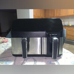 air fryer . Air fryers