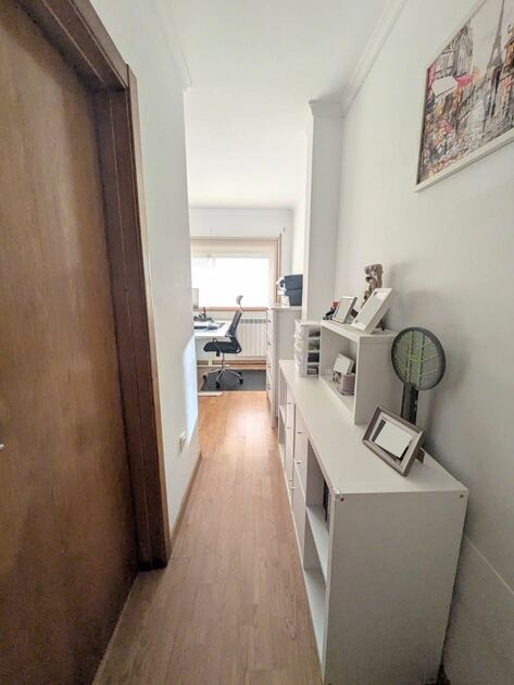 Apartamento T3 com Terraço Privativo, Garagem Box . Casa e apartamentos para vender