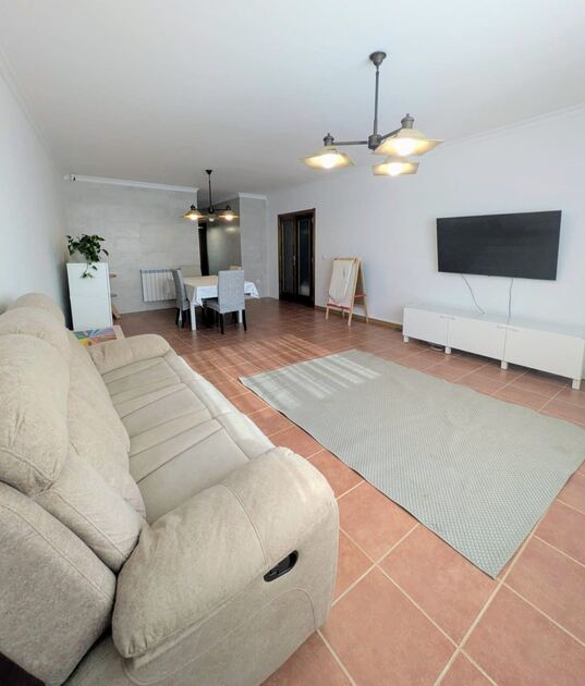 Apartamento T3 com Terraço Privativo, Garagem Box . Casa e apartamentos para vender