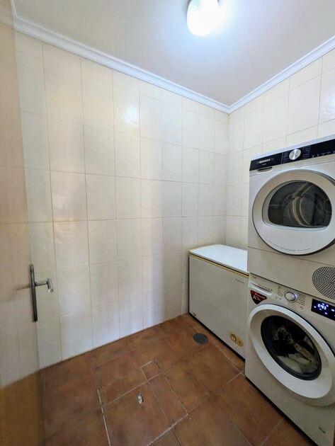 Apartamento T3 com Terraço Privativo, Garagem Box . Casa e apartamentos para vender