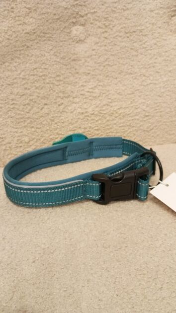 Coleira Verde c/local para localizador - Nova. Camas para animais de estimação