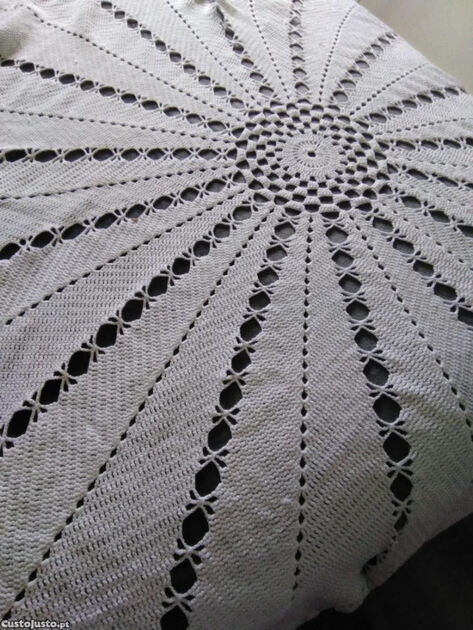 Toalha mesa, redonda branca em Renda. Outros Arte e Decoração