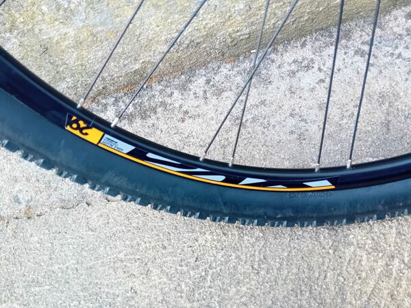 roda traseira 27,5 semi-nova . Bicicletas