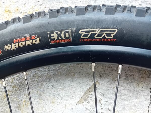 roda traseira 27,5 semi-nova . Bicicletas