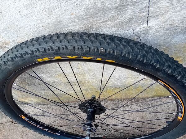 roda traseira 27,5 semi-nova . Bicicletas