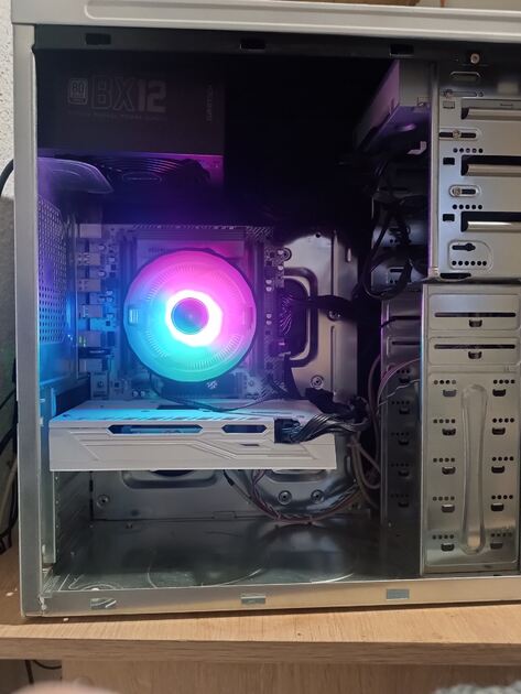 Torre Gaming. Desktops